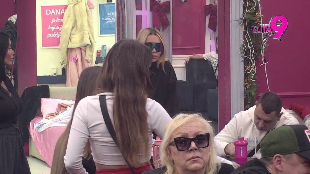 RED PREKORA, RED SLATKOREČIVOSTI: Nakon što ga je nazvala lažovom, Aneli pokvalila Asmina, evo zbog čega (VIDEO)