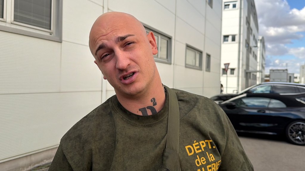 Desingerica odgovorio Karleuši na prozivke, pa otkrio šta misli o Maloj Cani i Stojinom sinu! Plakaćete od smeha! (FOTO+VIDEO)