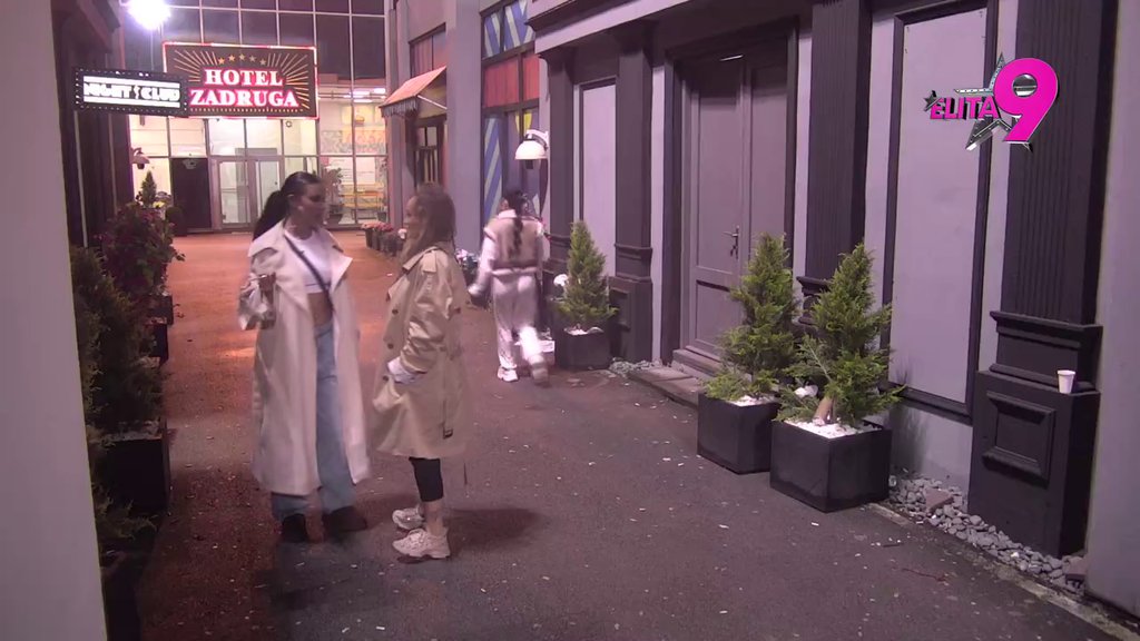 Izgorela od ljubomore kao šibica: Teodora oplela po Maji zbog Filipa! (VIDEO)