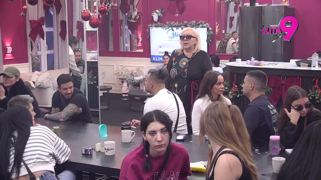 NA METI KRITIKA: Zorica uputila pohvalu na Bebicin račun, Dača joj odmah uputio PREKOR! (VIDEO)