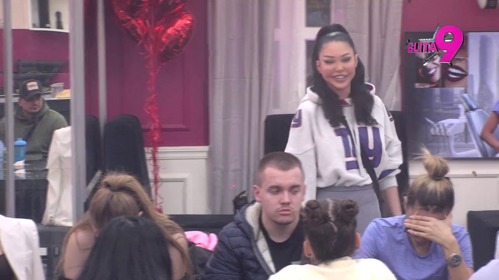 SADA JE SVE JASNO: Maja stavila Asminu do znanja da li ima šanse kod nje (VIDEO)