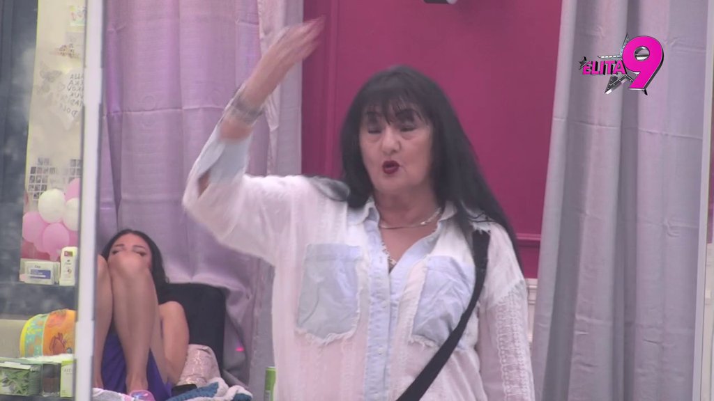 TOTALNI PAD DUŠICE ĐOKIĆ:  Voditelj je saterao u ćošak pa priznala da je radila u Tetovu, iznela nove detalje! (VIDEO)