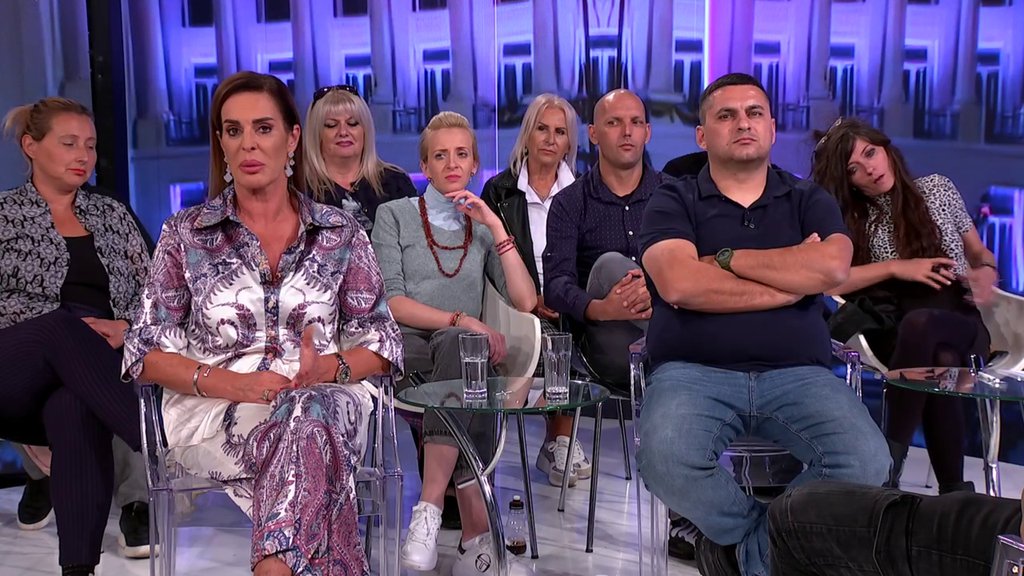 Rasplamsali staru vatru! Munjez uveren da zaljubljenost Ane Spasojević nije prošla, pa pecnuo njenog dečka, a onda stigla njena reakcija! (VIDEO)
