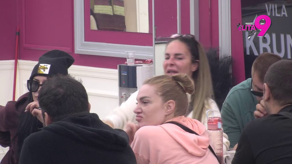 LETI PERJE: Zorica i Milena ušle u žestok verbalni okršaj, pljušte uvrede na sve strane! (VIDEO)