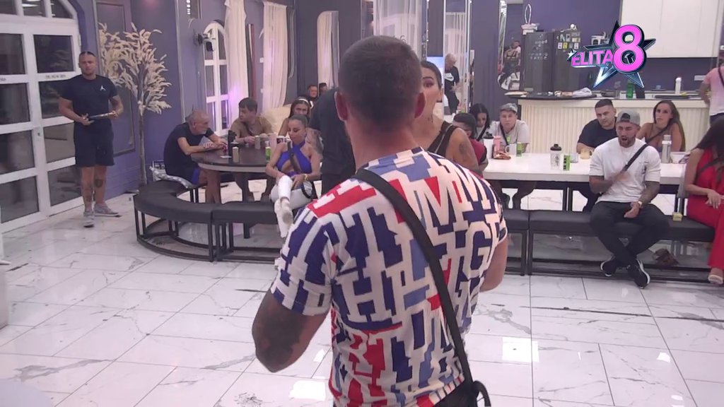 Prodao je porodicu zbog čizkejka Sanjine mame: Aneli demolirala Marka Stefanovića, on pokušao da je ponizi, a onda je Sanja dala svoj sud (VIDEO)