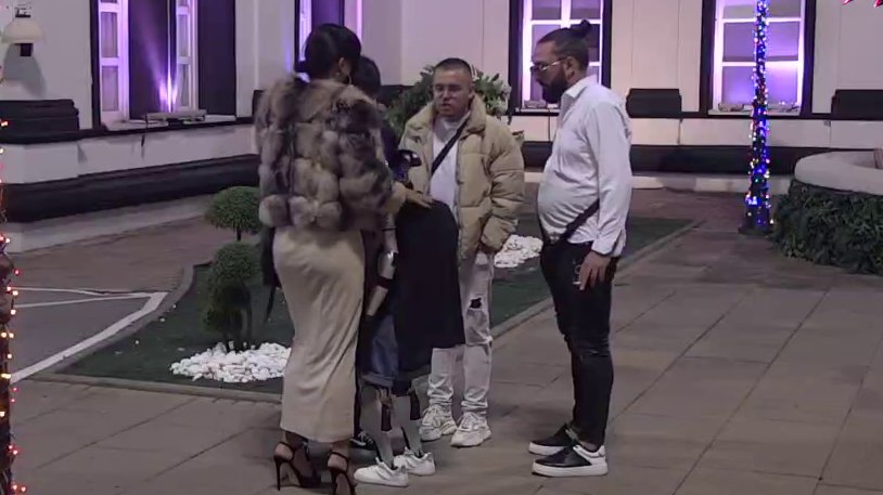 Toša pokušao da spojiLauru i Đukića, ona mu poručila: Neću ih sprečavati, neka se... (VIDEO)