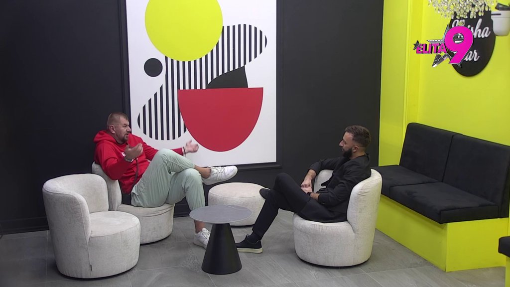 Aneli, ako me gledaš... Janjuš se šok porukom obratio Ahmićevoj, Luki će zbog ovih reči krenuti para na uši! (VIDEO)