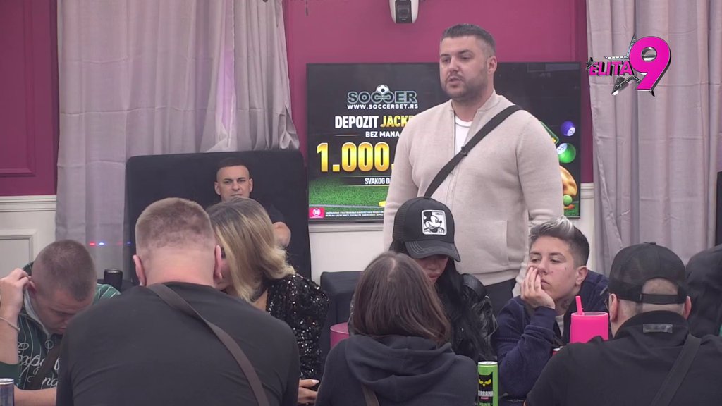 Ova sramota će ostati zauvek! Asmin prekorio Aneli zbog zauzimanja Stanijne strane, ona ga oduvala: Ti si mrtav za mene! (VIDEO)