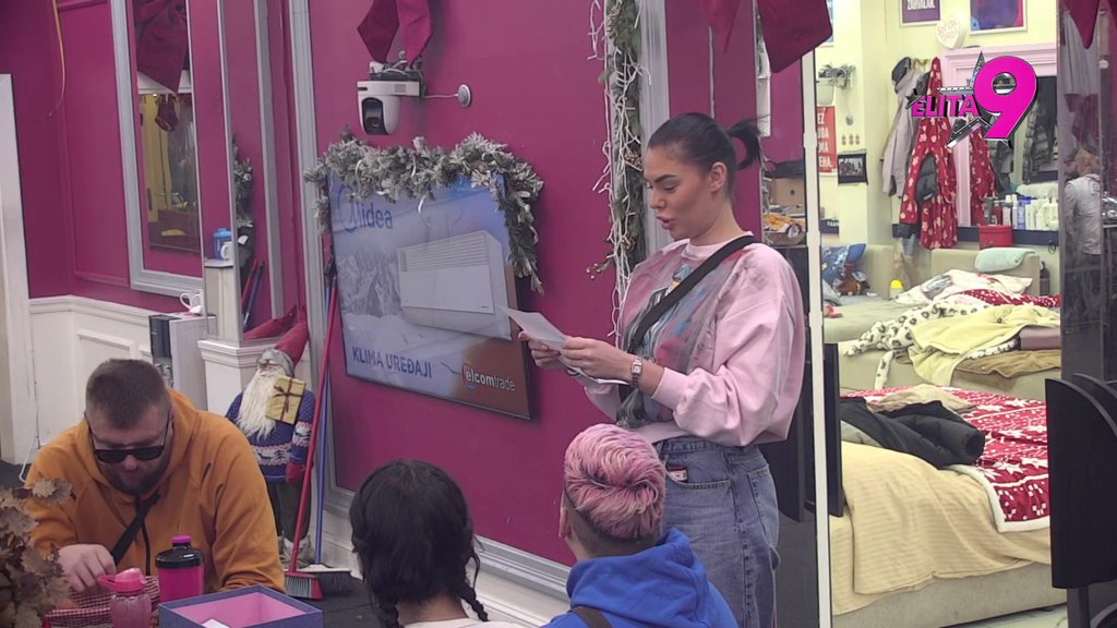 Nisu se ni potrudile: Hana i Mina kiksnule na skoro svim pitanjima, njihovo neznanje dostiglo vrhunac (VIDEO)