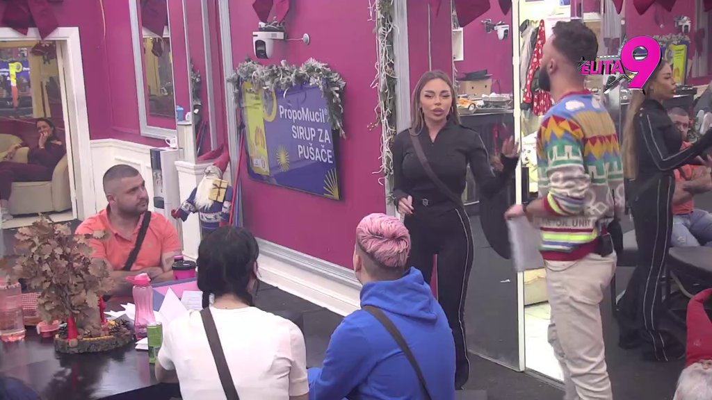 Kindergarden je učinio svoje! Anđelo se znanjem ismejao učesnicima, Teodora umalo promašila boje zastave Srbije (VIDEO)