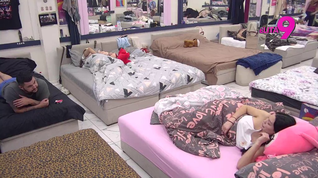 Nisam dve godine video... Alibaba shvatio da je on Stanijina žrtva, Maja ga turira punim gasom! (VIDEO)