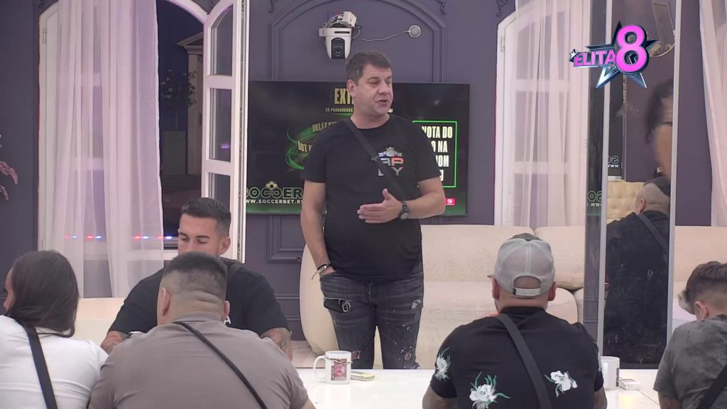 NOVI STEPEN MORBIDNOSTI! Ivan potkačio Luku, misli da se Baja LOŽI na Sandru i da je zato obasipa poklonima, Vujović odmah skočio (VIDEO)