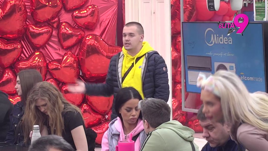 BESNA KAO RIS: Maja kipti poput ekspres lonca jer je Asmin komentarisao njen se*sualni odnos sa Filipom! (VIDEO)