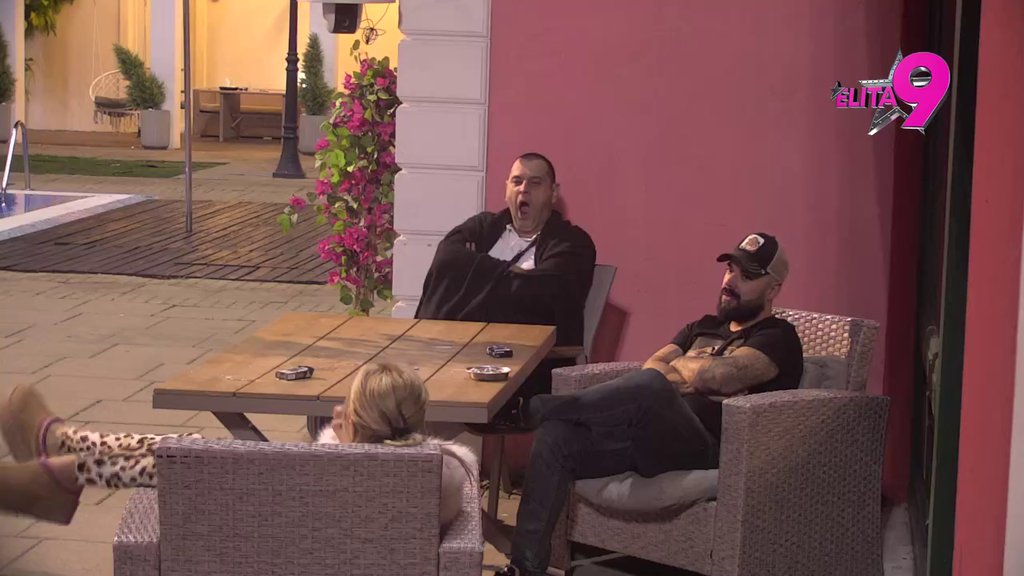 Šta me gledaš kao psihopata? Aneli prekipelo zbog Lukinog ponašanja, brutalno ga oduvala (VIDEO)