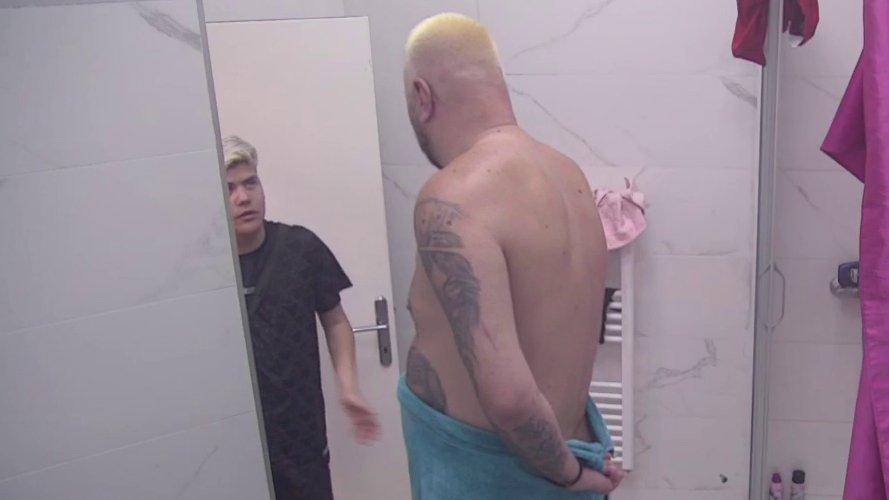 Totalni hit: Uroš unakazio Janjuša, on doživeo pomračenje i počeo da ga psuje na sav glas! (VIDEO)