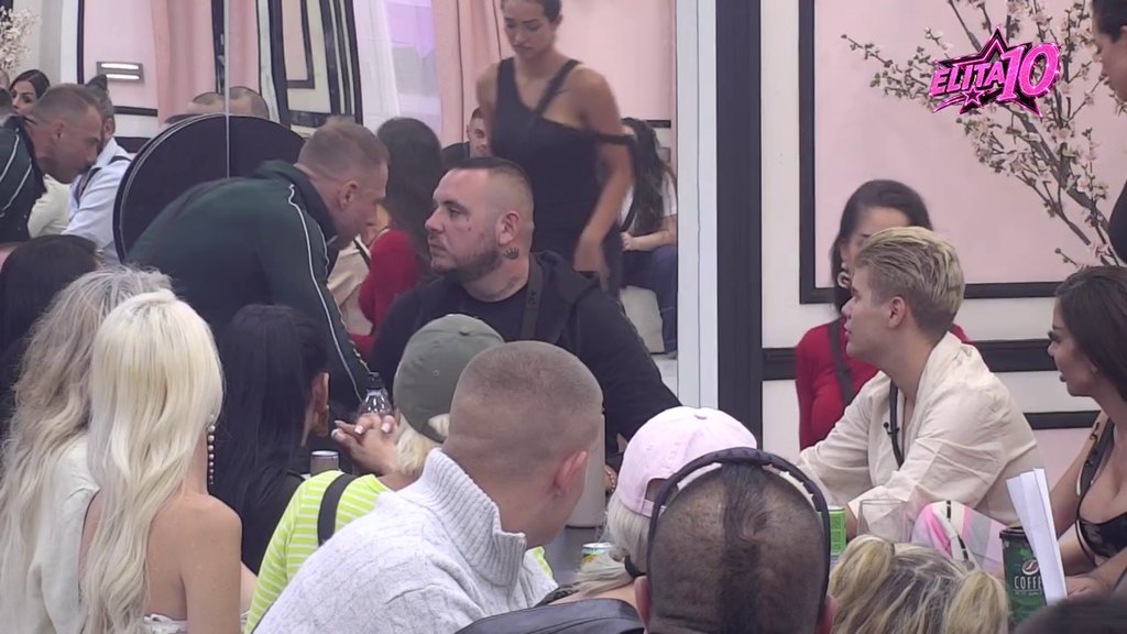Pukla tikva! Đukić ostavio Aneli pred svima zbog Janjuša, obezbeđenje uletelo zbog Nemanje i Cara (VIDEO)