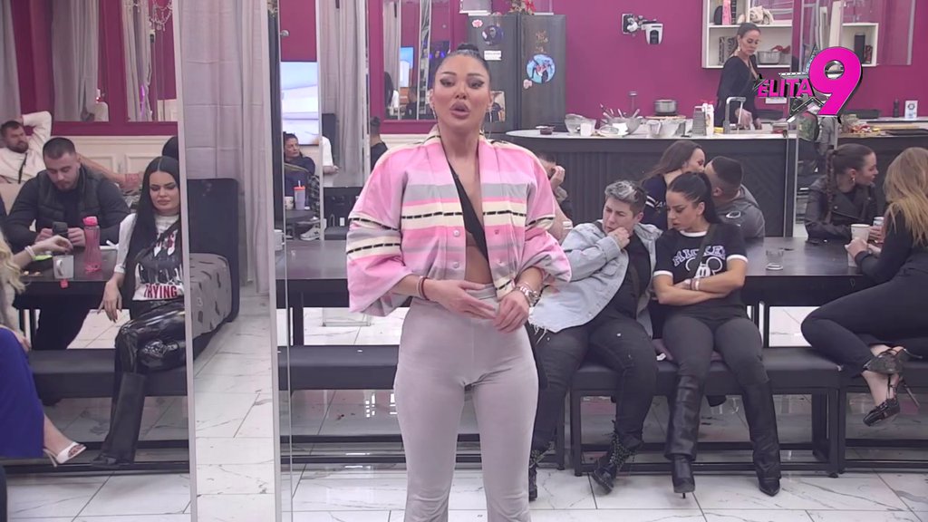 ŽENA UVEK SVE OSETI: Maja komentarom probudila Aniti SUMNJU da Luka očijuka sa njom, ovim pokušala da im poljulja vezu?! (VIDEO)