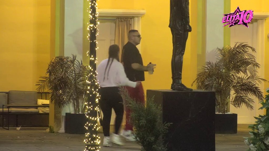 Moja majka tebe podržava, neću više nikad! Miljana traži iskupljenje kod Cara, zaklela mu se u sina da mu više neće psovati porodicu (VIDEO)