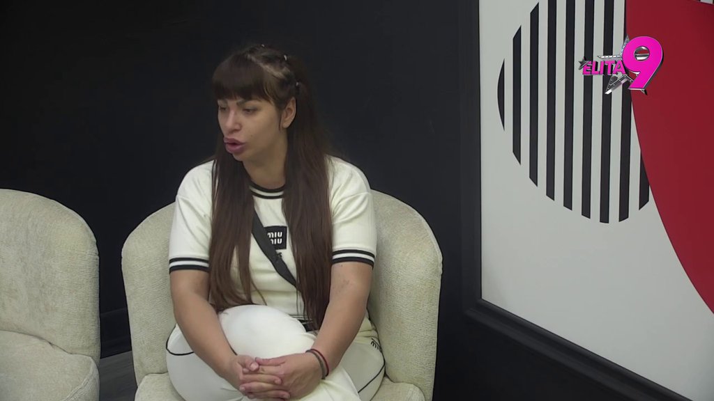 Vuk dlaku menja, ali ćud nikad: Ovo je prva reakcija Miljane Kulić na Bebičinu veridbu, pa žestoko oplela po Aneli Ahmić: Boli je istina! (VIDEO)