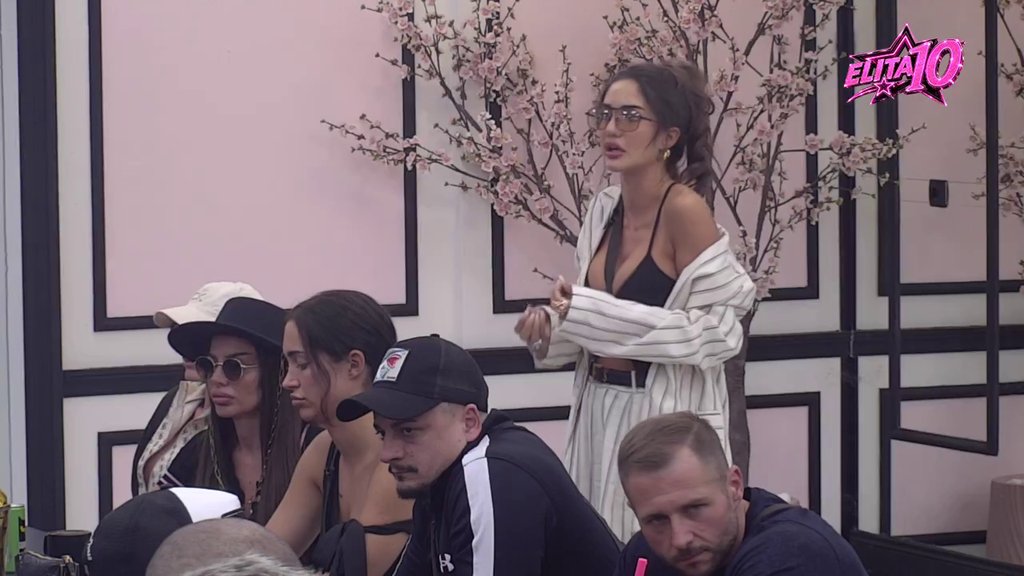 Na Aneli je da bude kvarna i provocira, a na Caru da se iskontroliše! Anđela analizirala Ahmićkinu svađu s početka Igre istine (VIDEO)
