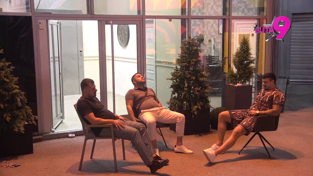Poremećena je, umesto da... Asmin video Maji leđa i osuo drvlje i kamenje po njoj, Terza opleo po Milici: Je l' ja nju pitam s kim je?! (VIDEO)