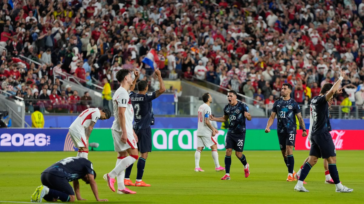 SKANDAL NA MUNDIJALU! IME ZABRANJENE LEGENDE SE POJAVILO NA STADIONU: Izdao Erdogana, proglasili ga teroristom i proterali! Ovo je za Turke bolnije od ispadanja