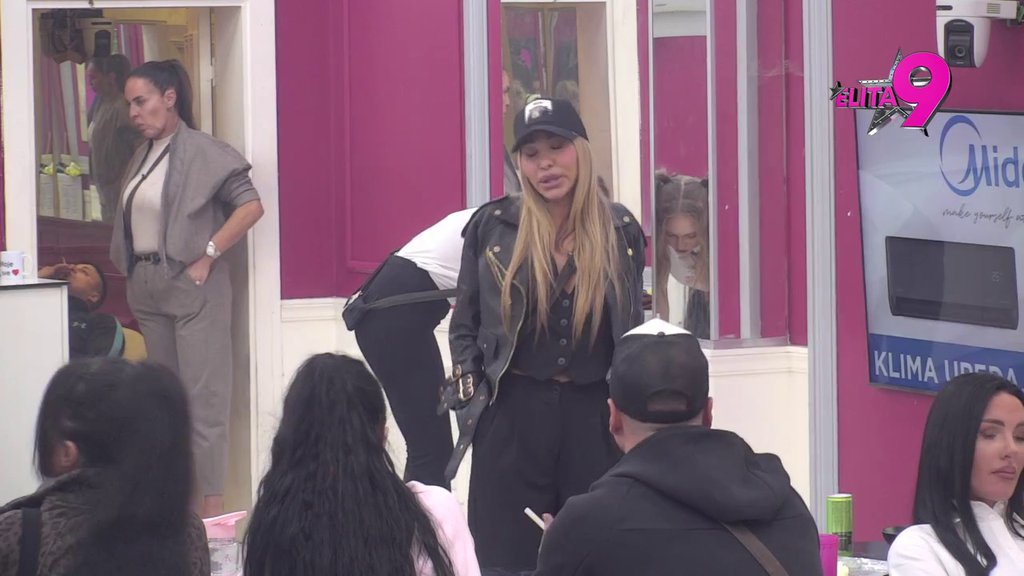 KO O ČEMU, LUKA O BIVŠOJ! Aneli urnisala Luku argumentima, pa patosirala Maju: Mama ti se j*be sa istim frajerom kao i ti (VIDEO)