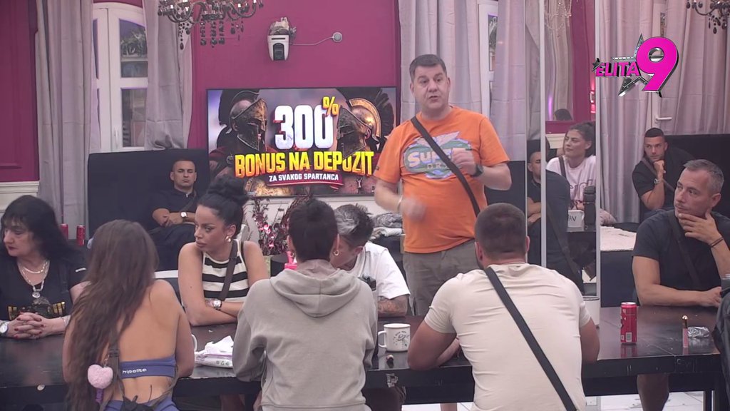 Osećam se bezvredno i stalo mi je do njega: Mina Vrbaški se slomila zbog raskida s Viktorom, Ivan dao svoj sud: Ne može očima da te gleda (VIDEO)