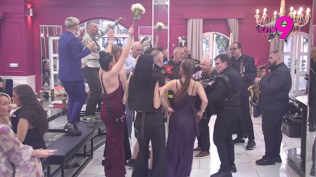 Ludilo ne prestaje: Peđa Vujić ređa hitove, takmičari se provode za sve pare! (VIDEO)