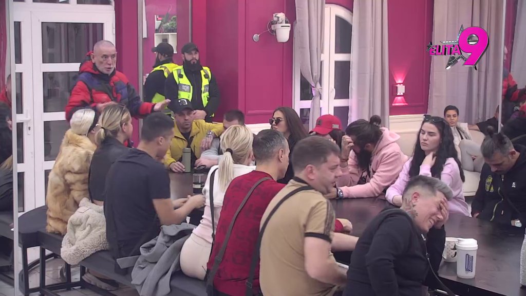 Skandalozni detalji: Sale Luks izvukao keca iz rukava i optužio Dušicu za teške prevare! Igrala oko šipke, krala koleginice, hapsili je sa bivšim (VIDEO)