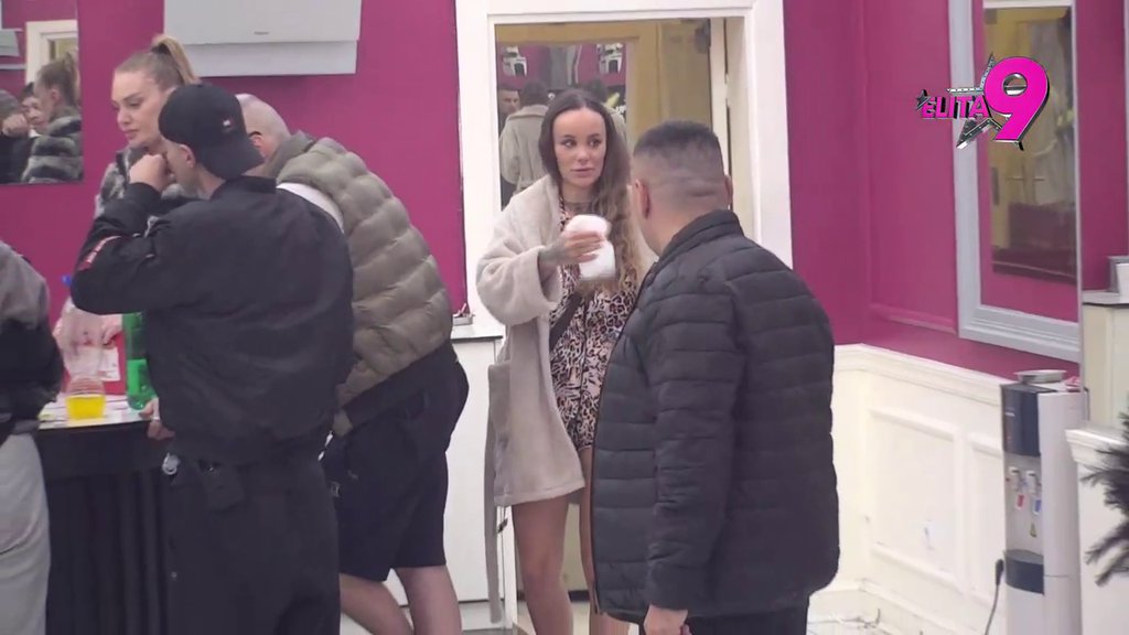 Je l' si čuo da nam je neprijatno od tebe? Teodora bez pardona urnisala Bebicu, on se ponovo ponizio! (VIDEO)