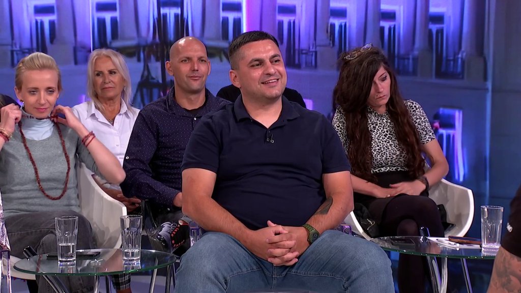 ISPLIVALA ISTINA! Bebica razotkrio pozadinu Sitine prodaje Anelinog automobila, u sve uplele njegovog druga! (VIDEO)
