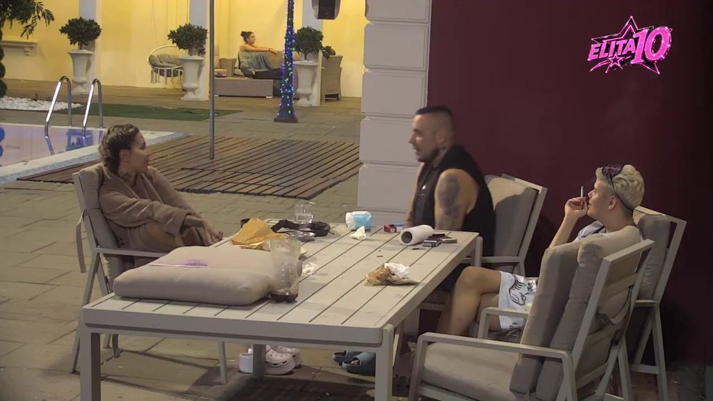 Nikad ne bih pala na tebe: Aneli ponovo izaziva Cara, on joj priznao da ako se zainati neće biti dobro! (VIDEO)