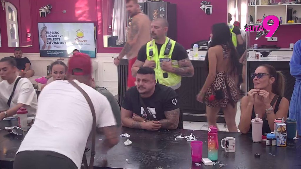 E sad ju je stvarno zakucao za dno: Filip ponovo ponizio Aneli i zbog Lores je odjavio u sekundi, Terza zbog Milice i Boškića urliče na Anitu i Luku! (VIDEO)