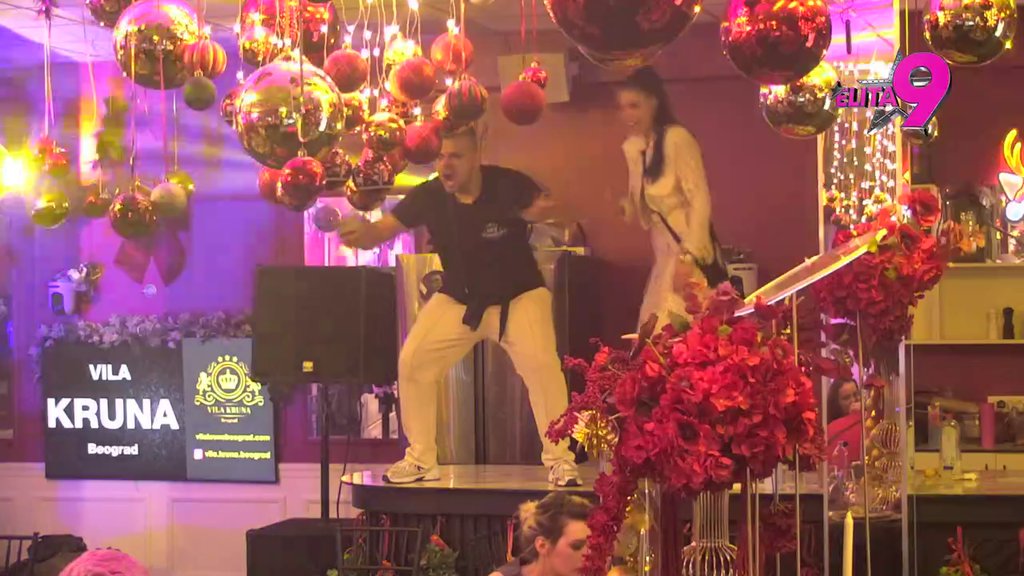 Repriza Nove godine kakva se ne pamti! Veliki šef priredio BOGATU TRPEZU, VATROMET I TRUBAČE, učesnici POMAHNITALI: Bora i Uroš uhvaćeni u NEZGODNIM POZICIJAMA, Janjuš i Aneli na korak od pomirenja, Bebica opet proključao zbog Đukića!