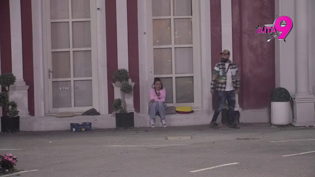 Šok! Luka tražio od Anite zagrljaj, ona ga oduvala (VIDEO)