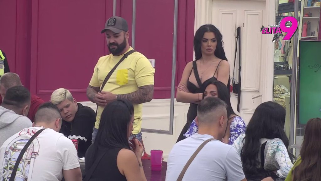 Zaplakao pa opleo! Luka sa knedlom u grlu progovorio o odnosu sa Anitom, Uroš repetirao vređalicu: Anđelo joj je bio opsesija, imala je žal za njim (VIDEO)