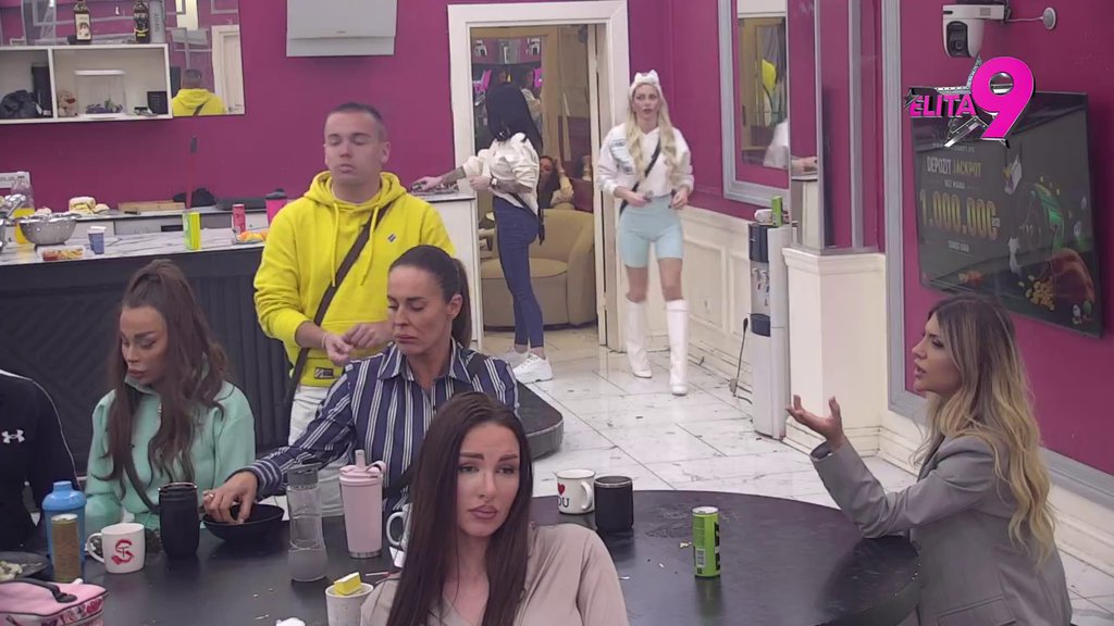 VOLIM KADA SE GRLIMO: Janjuš priznao kakve emocije ima prema Vanji, ona tvrdi da je nije ispala loša prema Kačavendi (VIDEO)