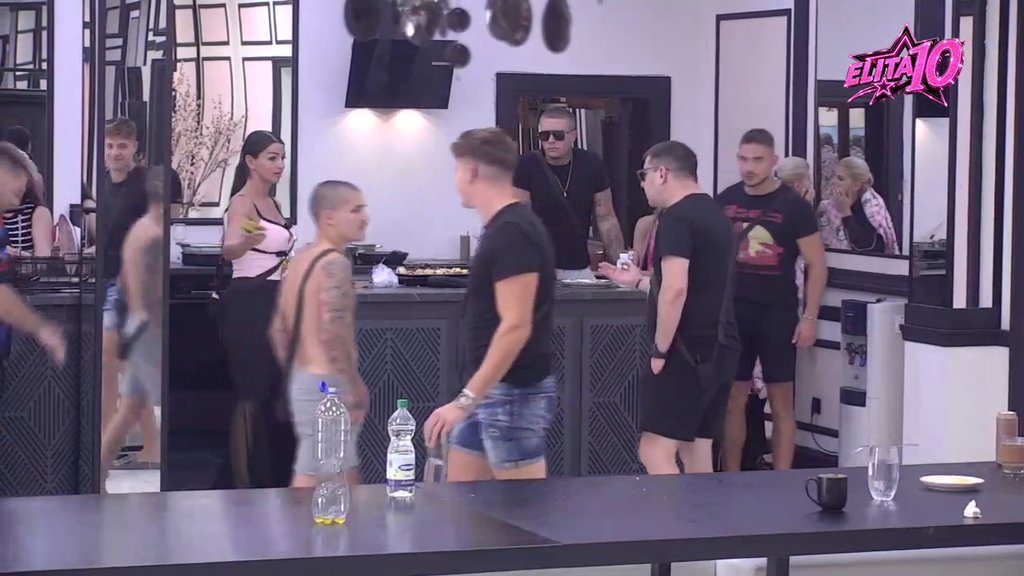 Od kako sam ti rekla NE trpim tvoju torturu, muka mi je od tebe! Slađa Krnjaić ODUVALA Marinkovića, on zapenio (VIDEO)