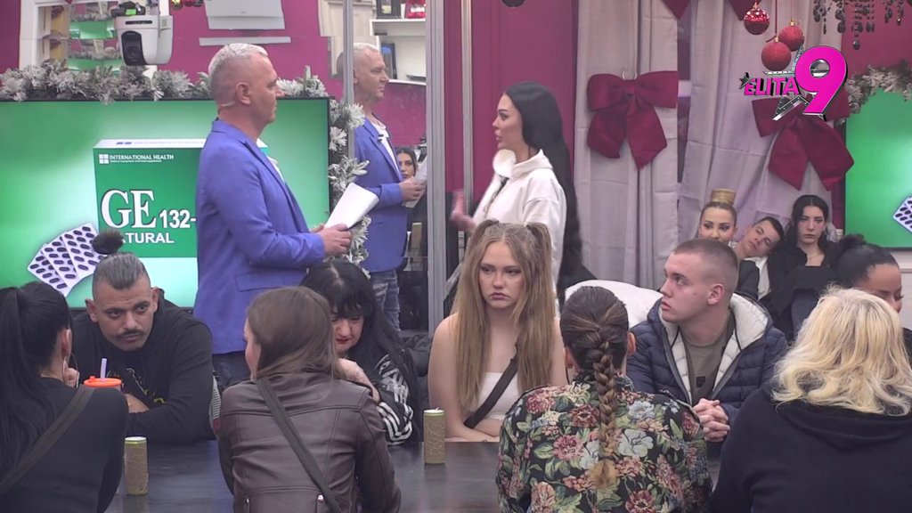 GASIM SE IZ PRIČA SA ŽENAMA: Asmin pokušao da se opere od Maje i Aneli, pa mu Marinkovićeva bez pardona ODBRUSILA: TO SU TVOJE MANIPULATORSKE FORE! (VIDEO)