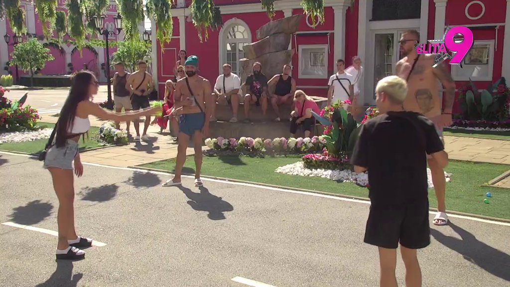 NIJE IM SE POSREĆILO: Druga grupa u loptica izazovu bila NADOMAK cilja, pa se desio preokret u samom FOTO-FINIŠU! (VIDEO)