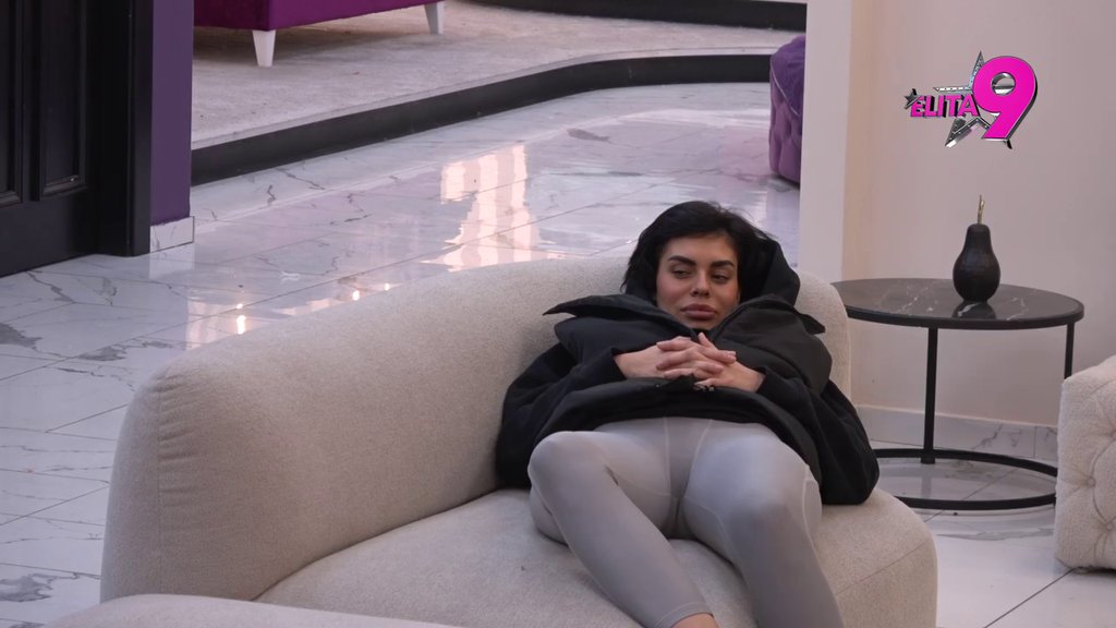 Ima još jedna Kačavenda, pojma nemate o životu: Alibaba u šiframa priznao da se lomi između Maje i Mine? Vrbaški mu jasno stavila do znanja da se ONA PITA ZA SVE! (VIDEO)