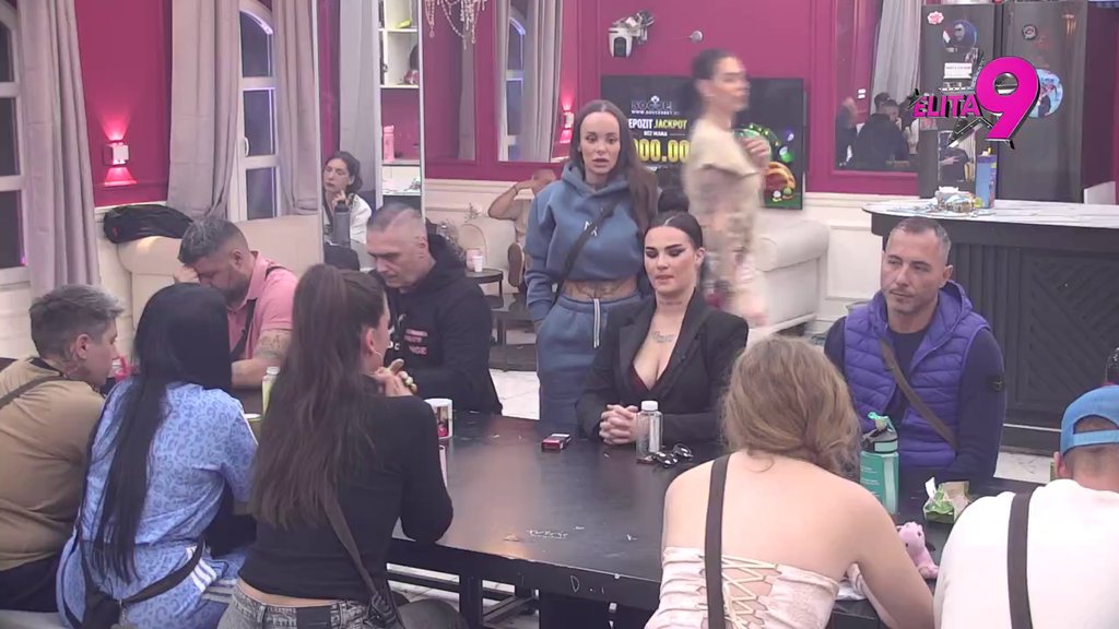 TI SI HODAJUĆE ZLO: Bebica i Teodora sasuli Boginji sve u lice, on priznao da ne može da je smisli (VIDEO)