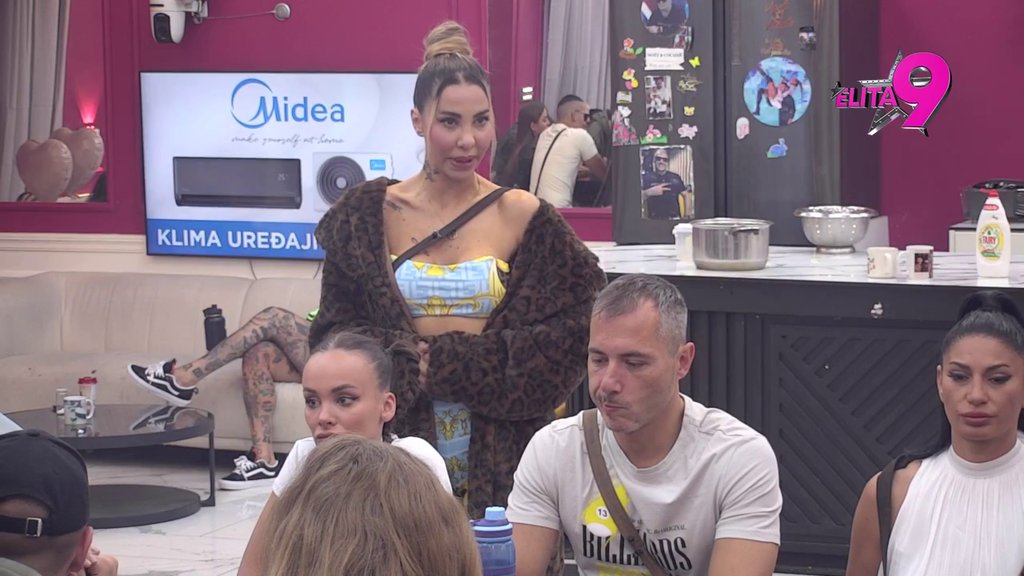 RASKRINKANI! Dača otkrio da je Aneli pravila dogovor sa Asminom kako bi ponizili Staniju: Ucenila ga je detetom, ako prizna da je ljubavnica  (VIDEO)