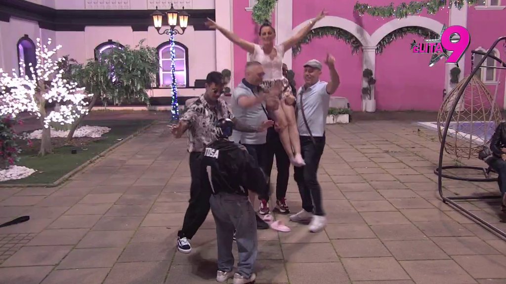 Ovo je naučila na Sorboni? Advokatica tverkuje kao da sutra ne postoji, od danas ne glumi moralnu gromadu (VIDEO)