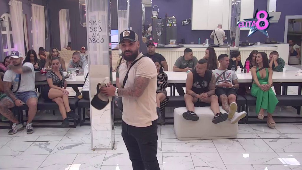 Drama oko kačketa ne prestaje: Luka rešio da ga poklonu sigurne ruke, Ena Čolić ne skida osmeh! (VIDEO)