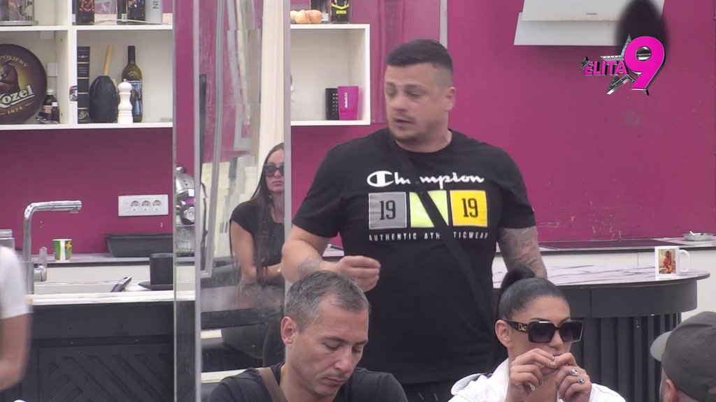 Sve joj je jasno! Anita precrtala sve laže prijatelje koji su komentarisali njenu trudnoću: Dolazili su mi na slavu, nisam mogla da se radujem ni sat vremena! (VIDEO)