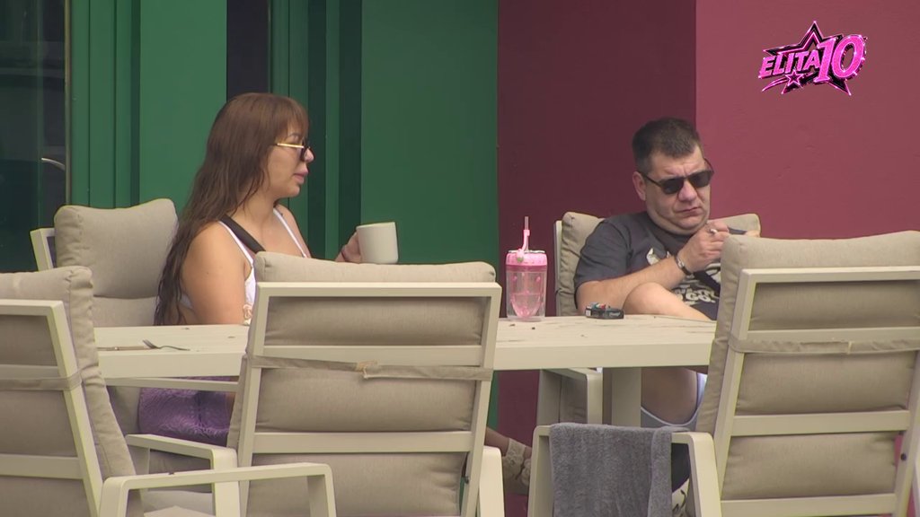 Trač partija Miljane i Ivana: Željkovi roditelji u primirju, skuvali kafu i razvezali jezike! (VIDEO)