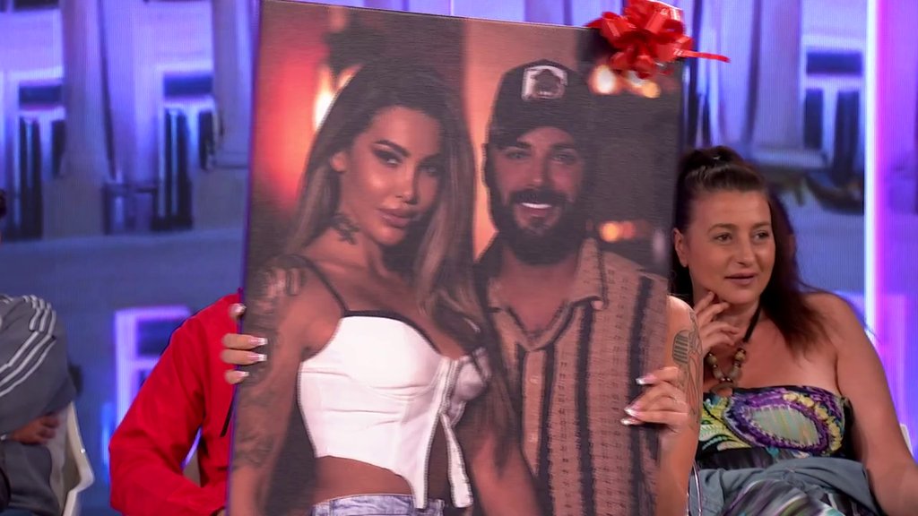Fanovi Luke i Aneli odrešili kesu i opremili ih za zajednički život: Poslali im viljuške i tanjire, sve je spremno za useljenje! (VIDEO)