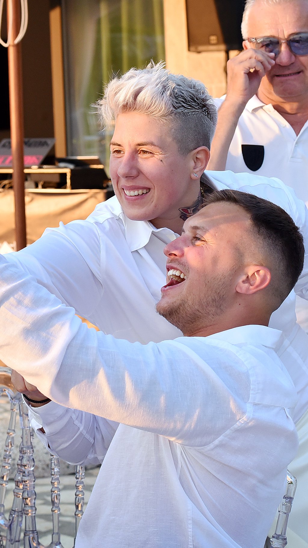 Oglasio se Karić! Matora najavila PREKID PRIJATELJSTVA zbog njegovog dopisivanja s Anitom, on joj poručio SAMO JEDNO!